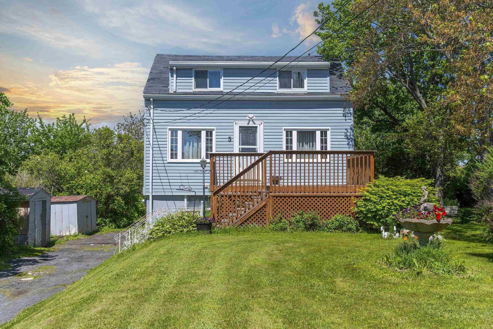 Property Photo: 5 Fairview Avenue NS B3N 1W5