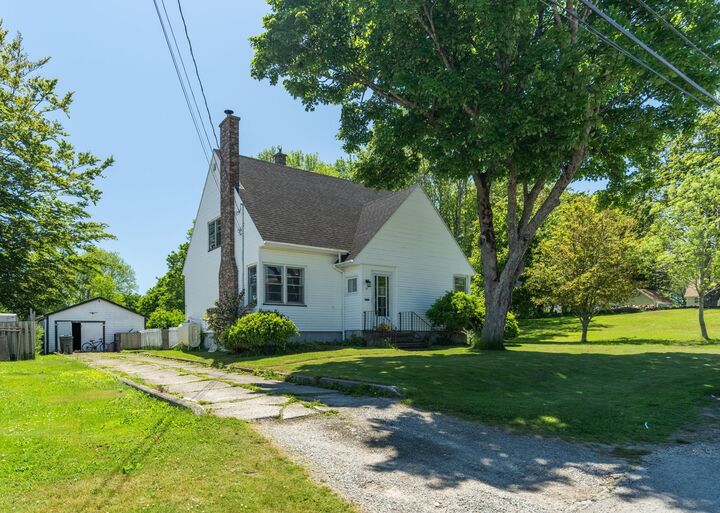 61 Forest Street — photo 1