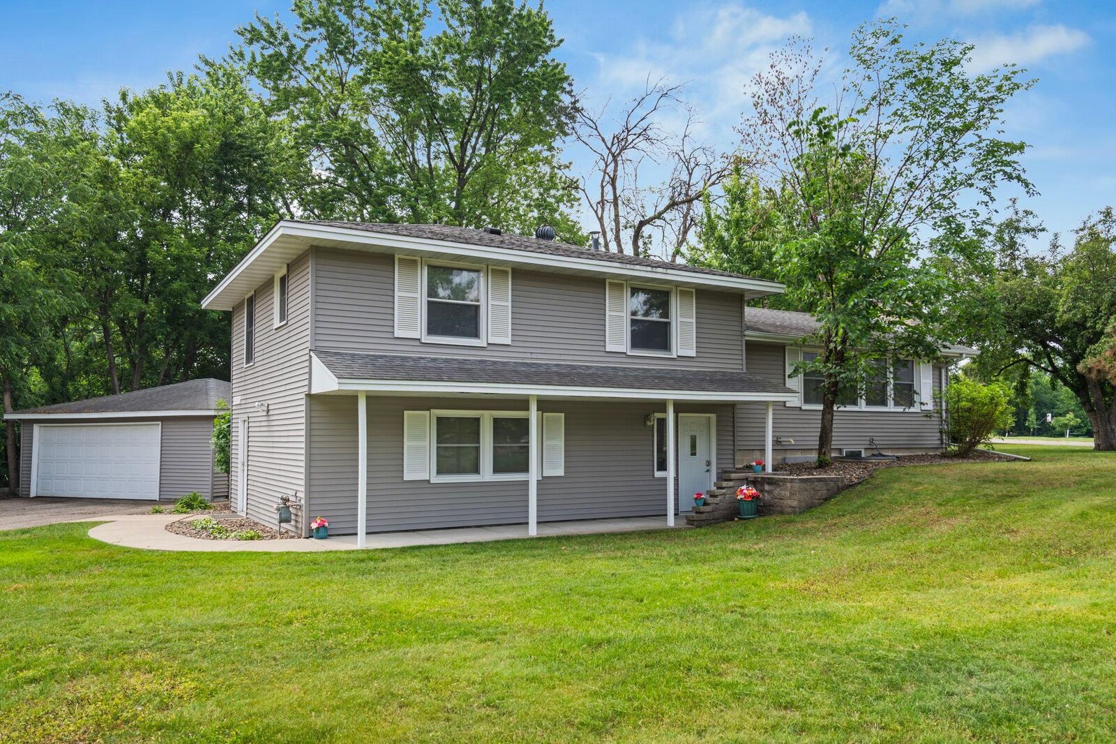 Property Photo: 10500 Vessey Road MN 55437
