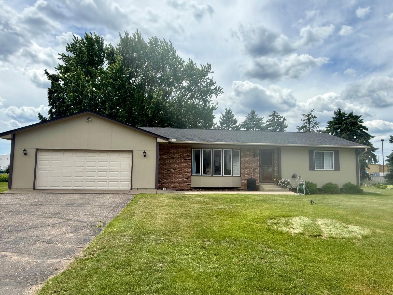 Property Photo: 10855 95th Avenue N MN 55369