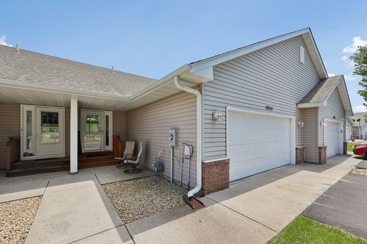 Property Photo:  12615 Pond View Road  MN 55398 