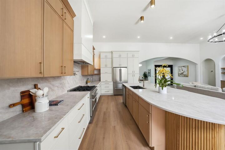 Property Photo: 7130 Debbe Drive TX 75252