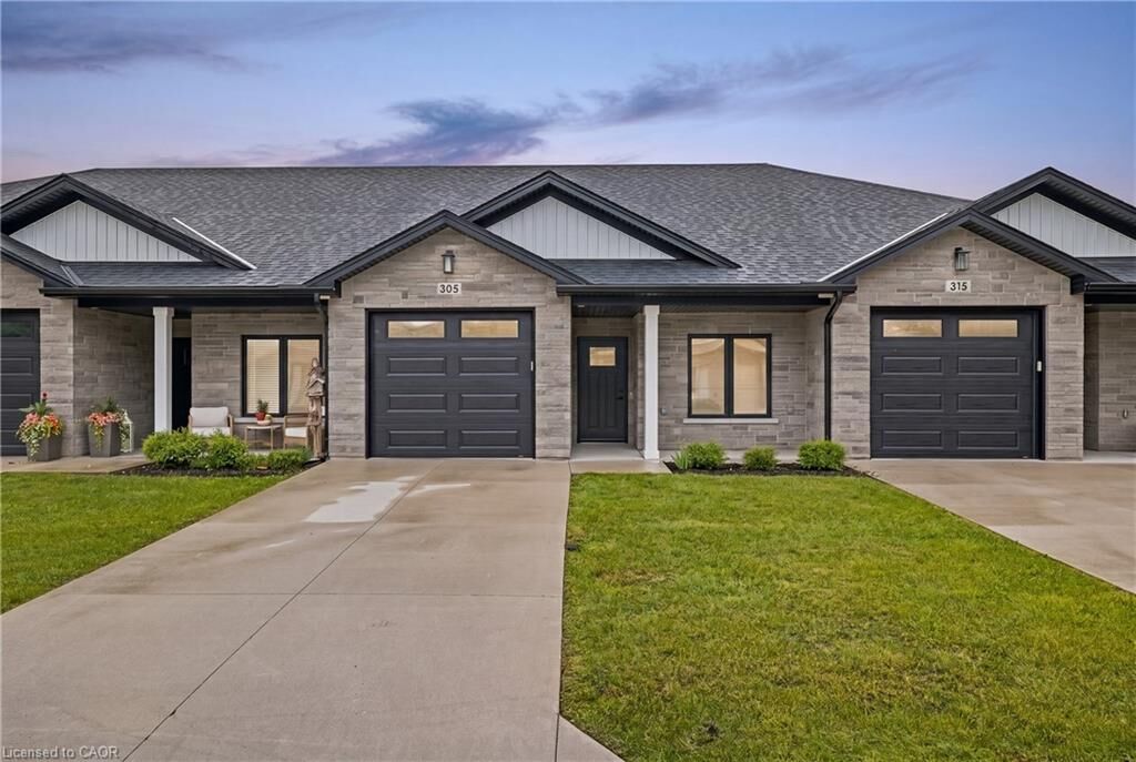Property Photo:  305 Henry Street S  ON N0G 2P0 
