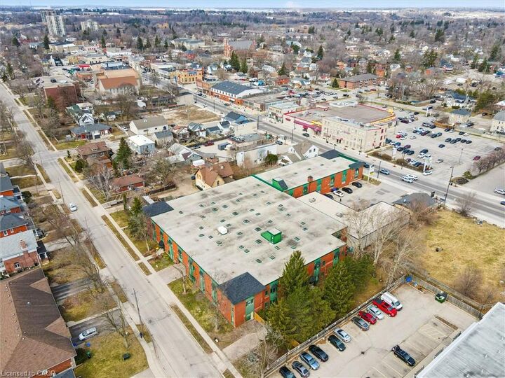 Property Photo:  1009 Queenston Road 205  ON N3H 3K7 