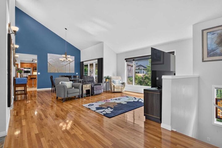 Property Photo: 762 Stonehaven Drive AB T0M 0N0