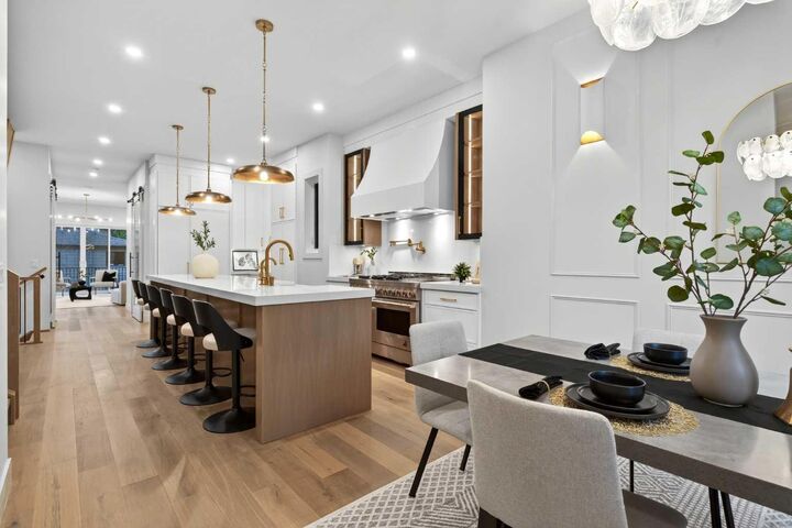 727 15 Street NW — photo 1