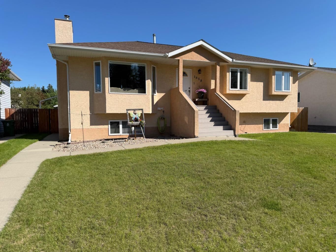 Photo de la propriété: 1658 Edson Drive AB T7E 1G7