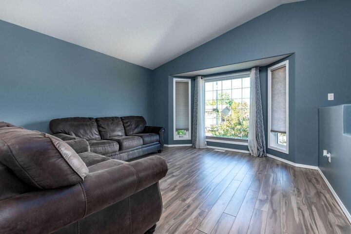 Property Photo: 2005 49 Avenue SK S9V 0Z3
