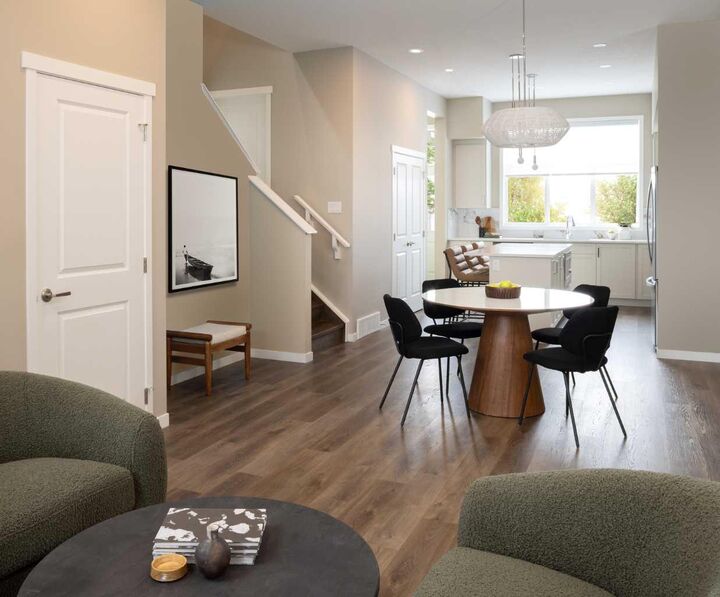 Property Photo:  1352 Mahogany Boulevard SE  AB T3M 4E2 