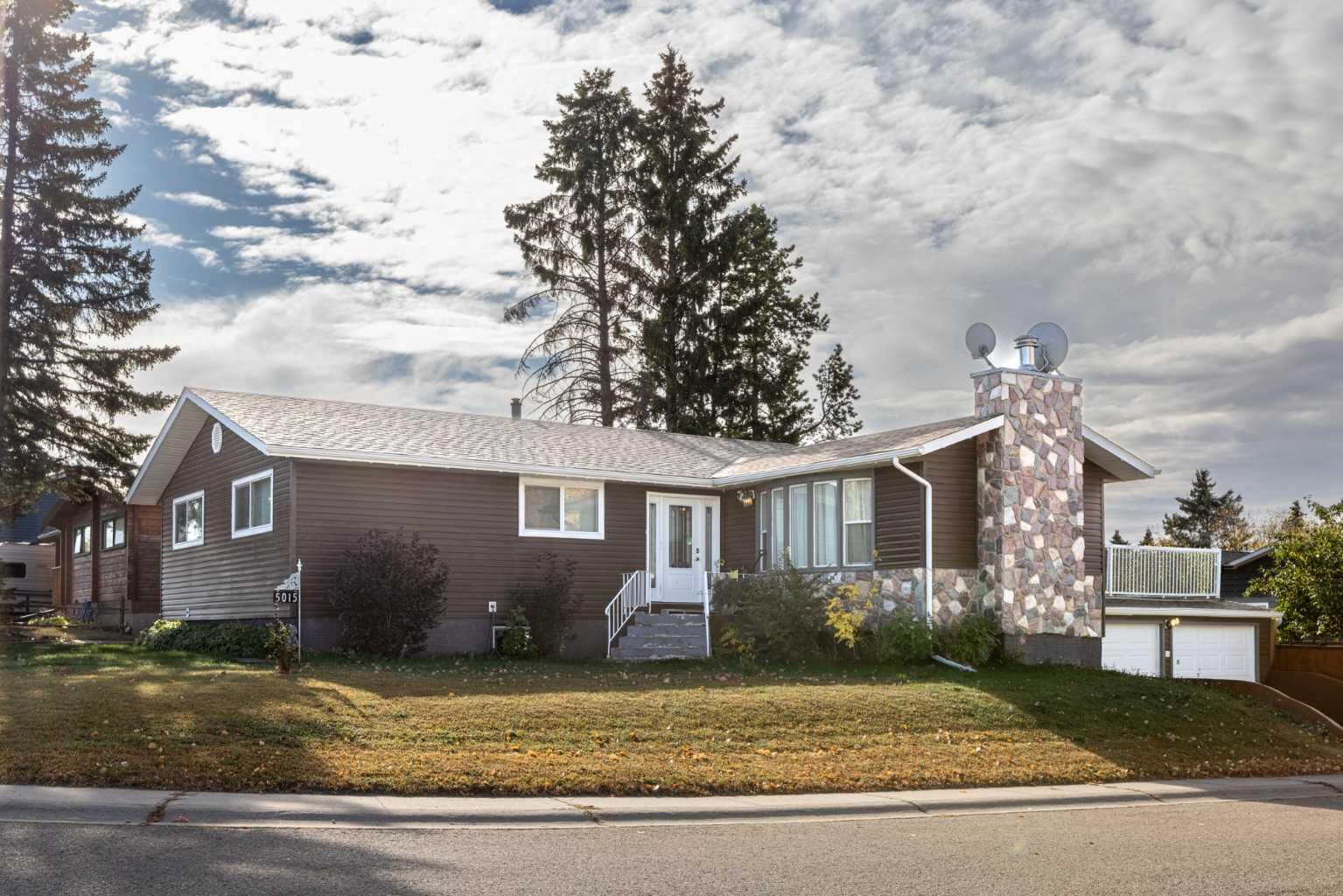 Property Photo: 5015 35 Street AB T4G 1H5
