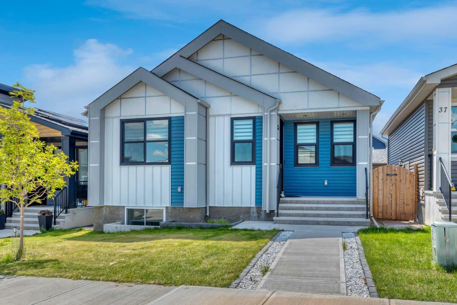 Property Photo: 33 Lucas Rise NW AB T3P 1N3
