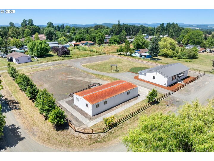 Property Photo: 9015 Community Club Rd OR 97101