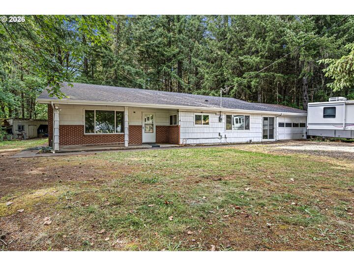 Property Photo:  22385 Noti Loop  OR 97461 