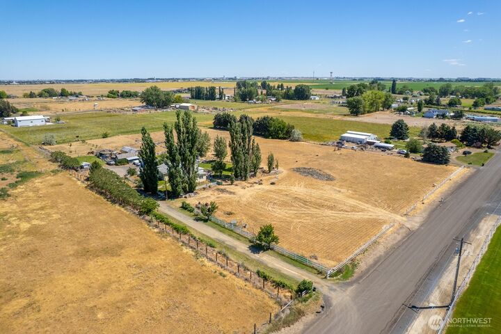 Property Photo:  10820  Dune Lake Loop SE  WA 98837 