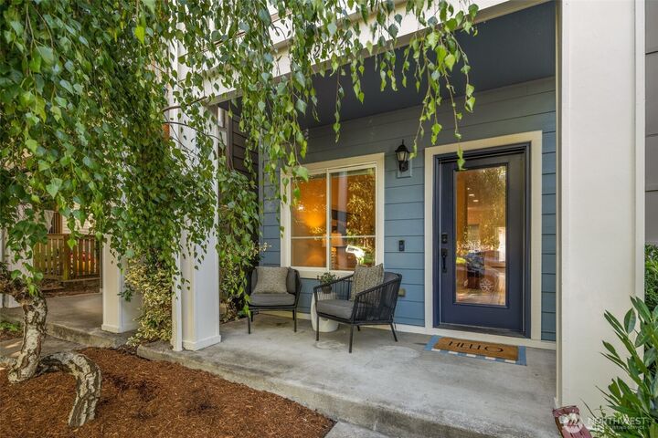 Property Photo: 2852 S Nevada Street WA 98108