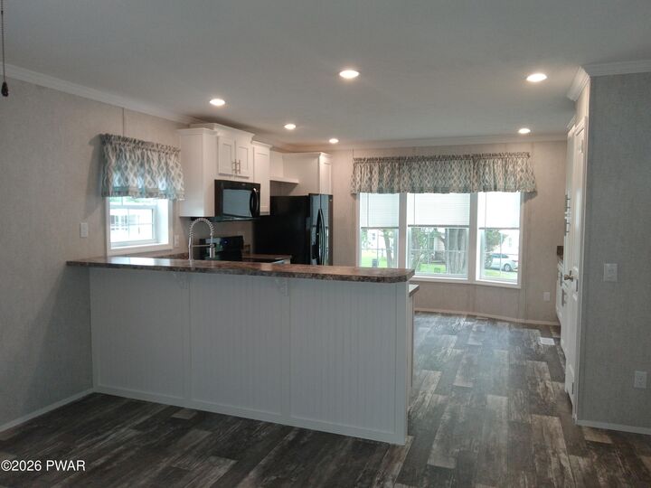 Property Photo:  5 Evergreen Mhp Park  PA 18436 