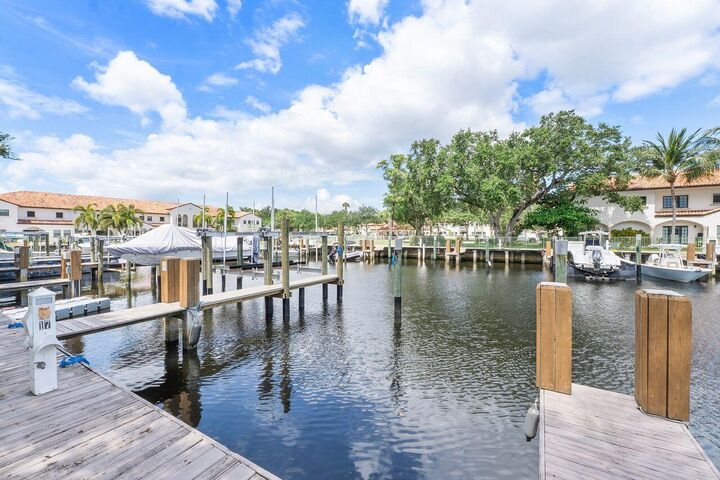 Property Photo:  2932 Hidden Harbour Court  FL 33312 