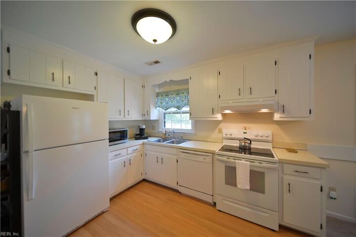 Property Photo:  225 Little Florida Rd  VA 23662 