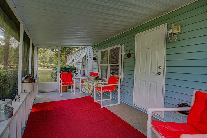 Property Photo:  736 San Mateo Rd  FL 32189 