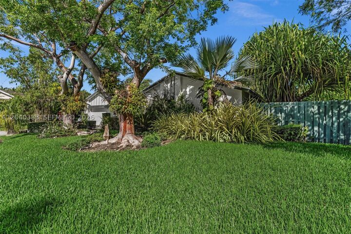 Property Photo:  10612 SW 128th Pl  FL 33186 