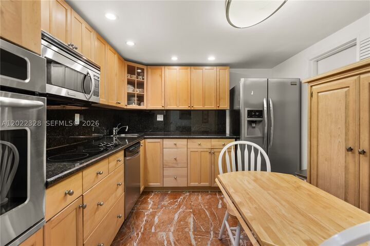 Property Photo: 210 Sea View Dr 611 FL 33149