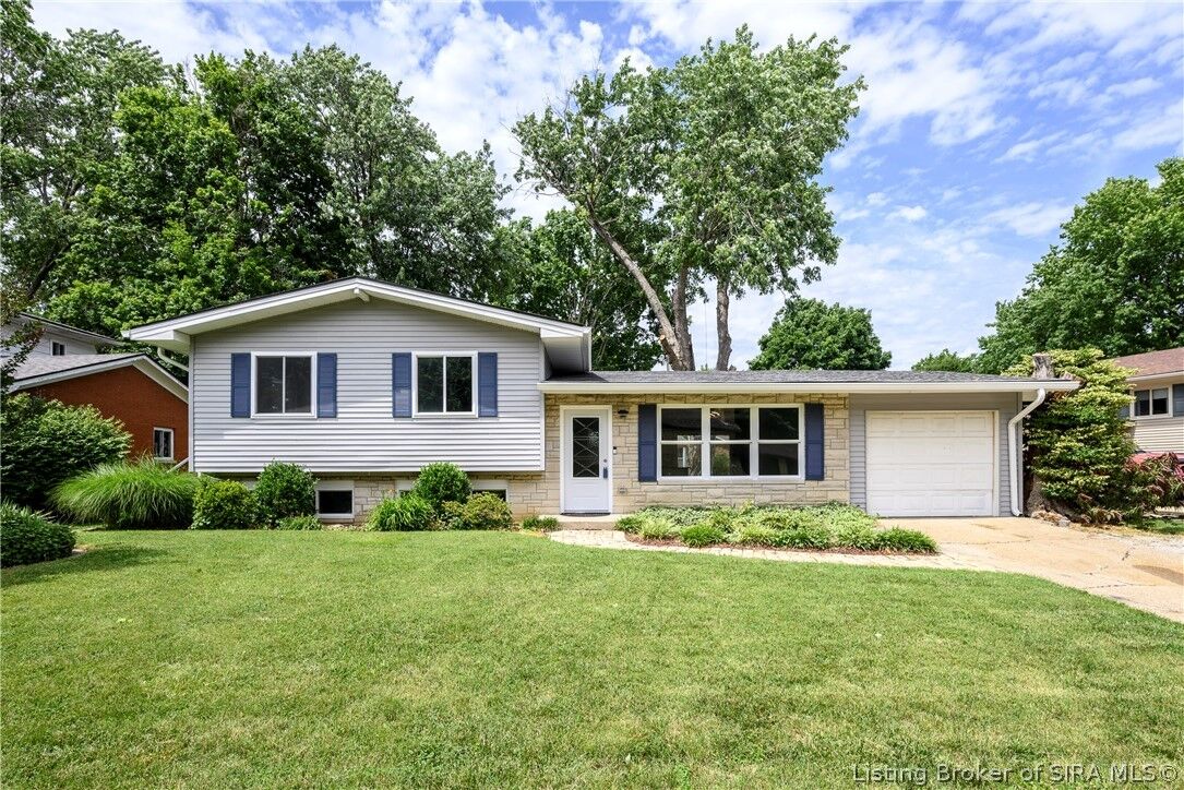 Property Photo: 543 Spicewood Drive IN 47129
