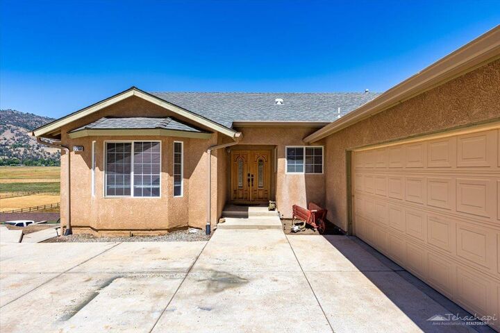 Property Photo:  23150 Dart Drive  CA 93561 