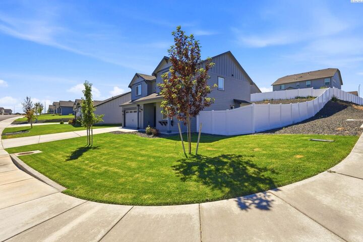 Property Photo:  4920 Corinth Dr  WA 99301 