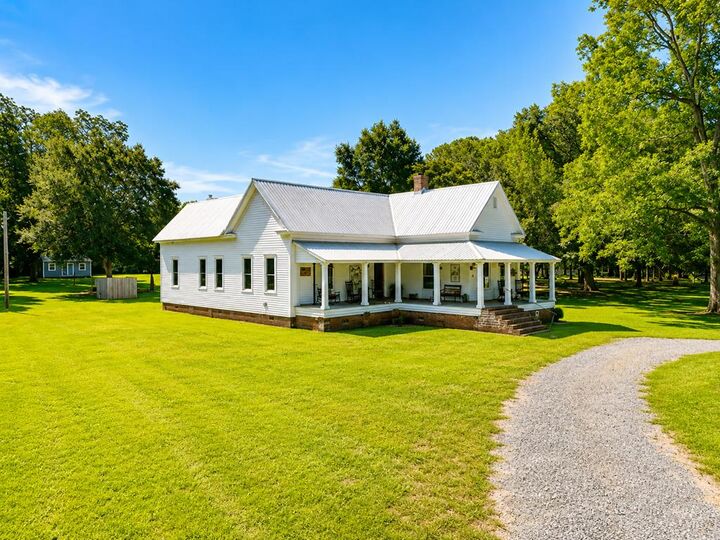 Property Photo:  1576 Hall Rd  GA 31757 