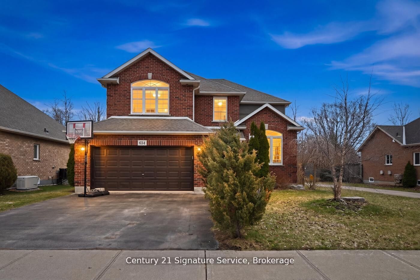 Photo de la propriété:  654 Brian Street  ON L2A 6W2 