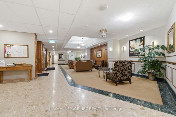 7 Gale Crescent N 1106 — photo 1