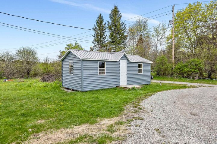 Property Photo: 637 Townline Road ON K7A 4S5