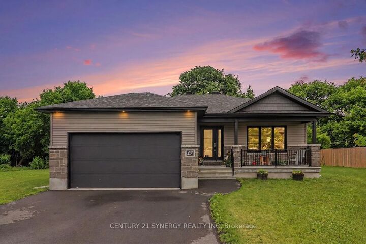 Photo de la propriété:  27 Calco Crescent  ON K0C 1W0 