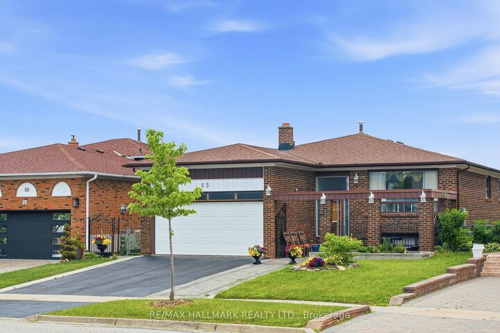 Property Photo: 65 Oakhill Road ON L4L 2H2