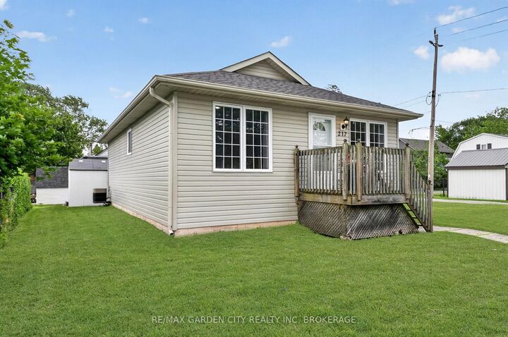Property Photo: 217 Pine Street ON N1A 2L4