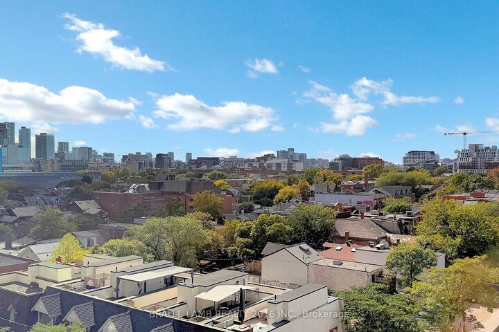 Property Photo: 195 McCaul Street 705 ON M5T 0E5