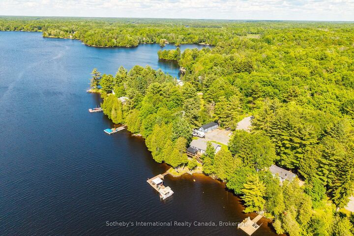 Property Photo: 8 Lakeview Crescent ON P2A 0B5