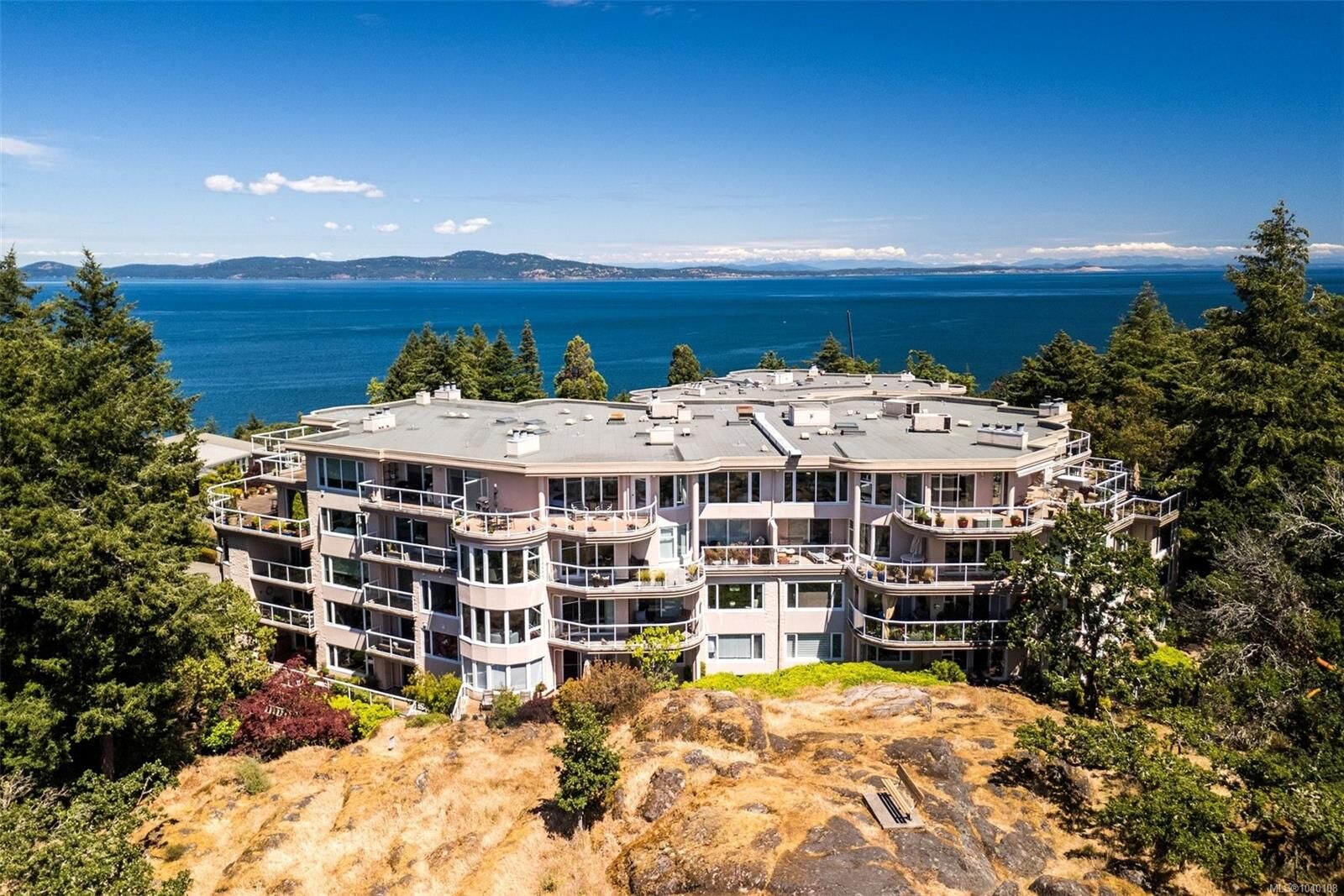 Property Photo: 2829 Arbutus Rd #Ph52 BC V8N 5X5