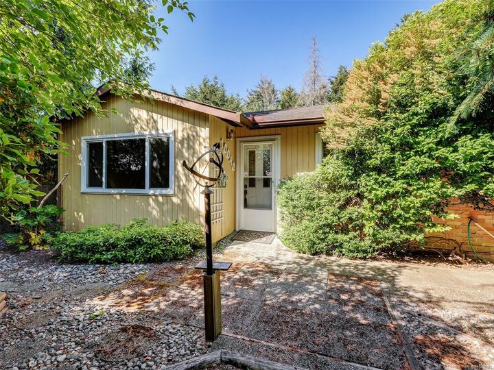 10040 Wisteria Pl — photo 1