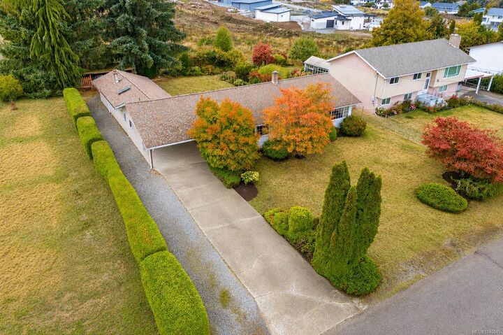 10880 Grandview Rd — photo 1