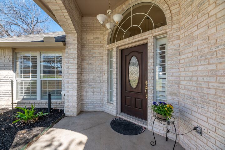 Property Photo: 356 Mahan Street TX 78654