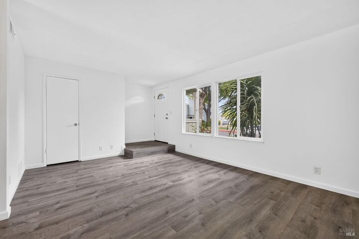 Property Photo:  916 Sunnybrae Lane  CA 94947 