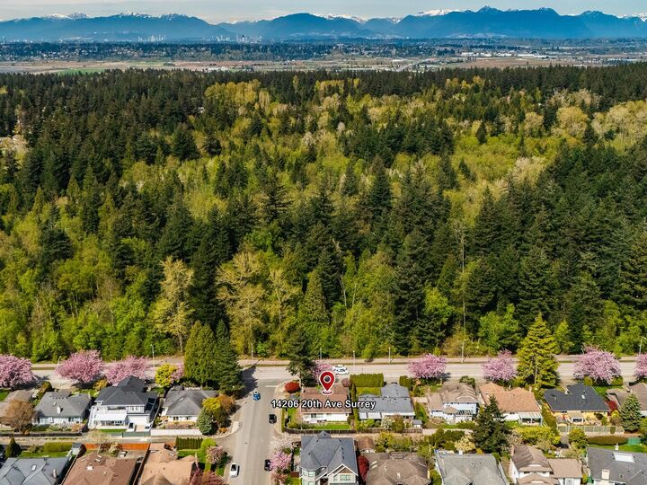 Property Photo: 14206 20 Avenue BC V4A 7Y7