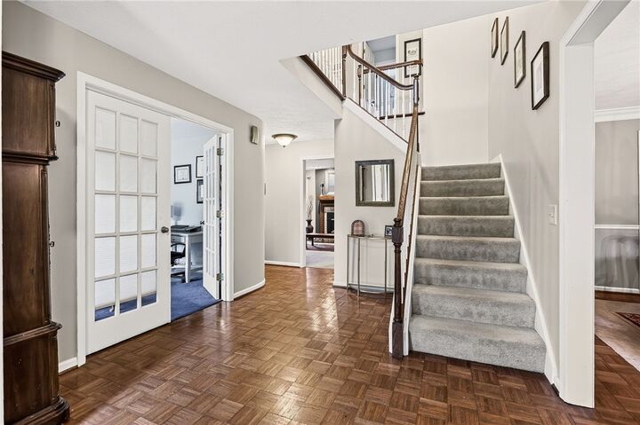 Property Photo:  4 Park View Drive  NY 14534 