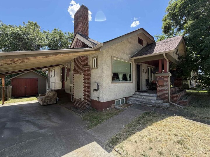 Property Photo:  1424 10th Ave.  ID 83501 