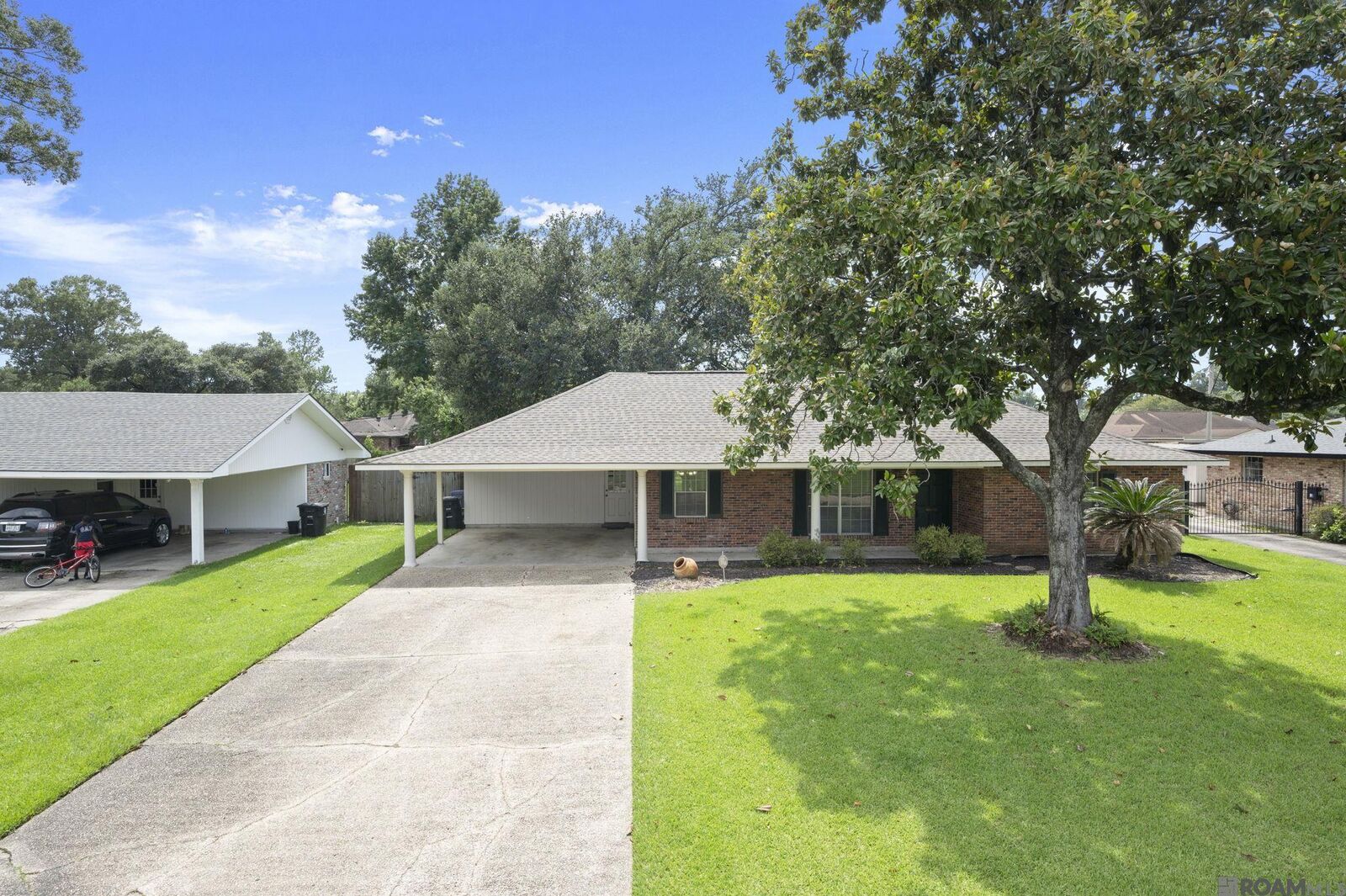 Property Photo:  1088 S Burgess Dr  LA 70815 