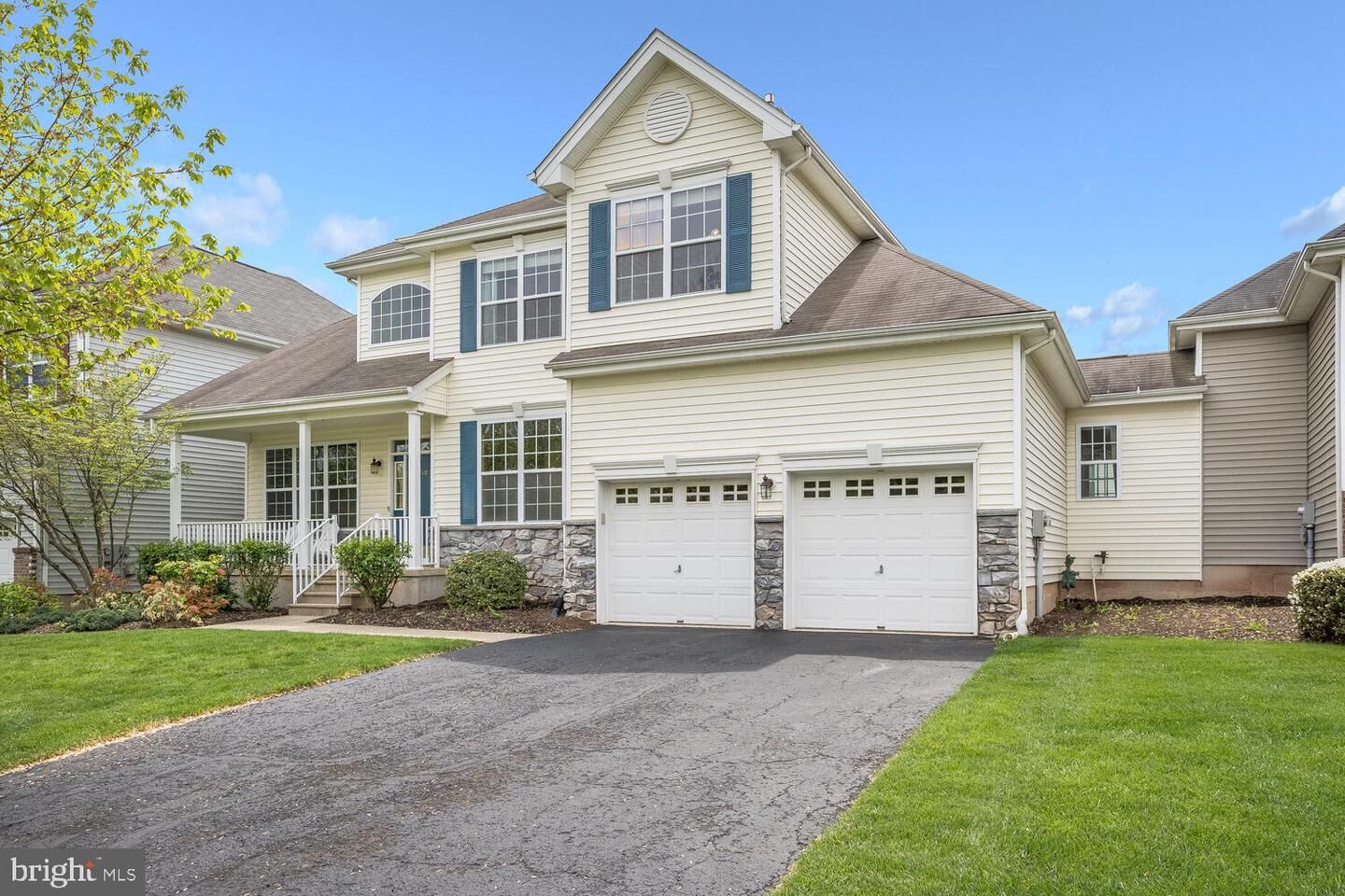 Property Photo:  10 Jockey Lane  NJ 08822 