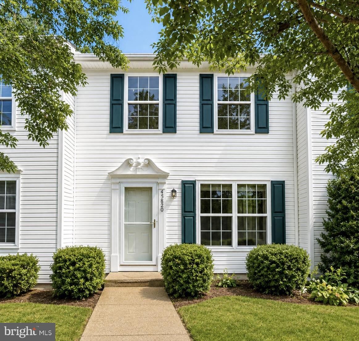Property Photo:  45820 Wolftrap Way  MD 20653 