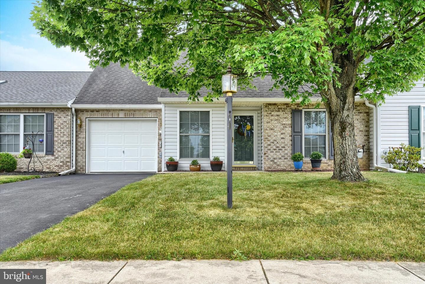 Property Photo:  38 Ridgeway Drive  PA 17050 