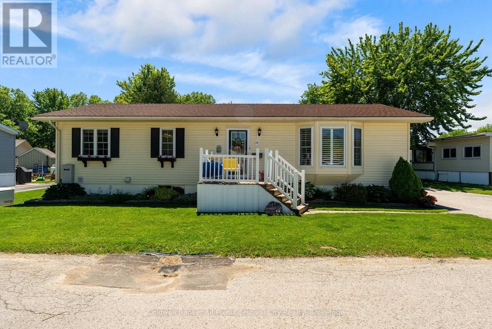 Property Photo:  13 Watergate Drive  ON N7A 3Y3 